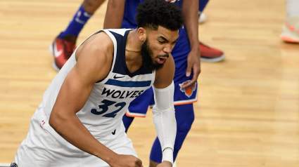 Rumored Knicks Target Karl-Anthony Towns Backs ‘#FreeKAT,’ Backtracks