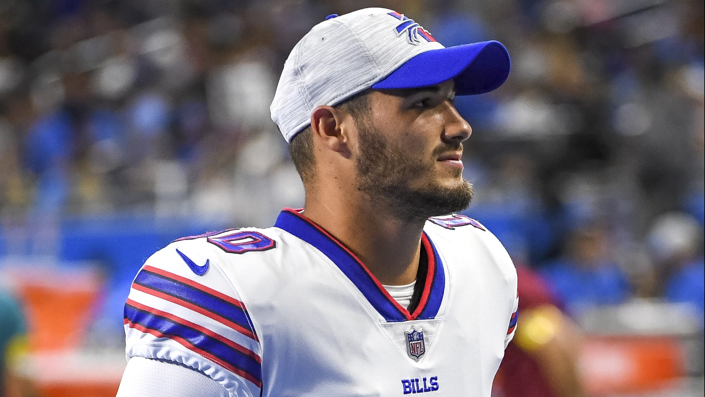 Mitch Trubisky and wife celebrate baby-to-be with Bills family