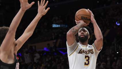 Lakers (Finally!) Make Big Change at Center With Small Lineup