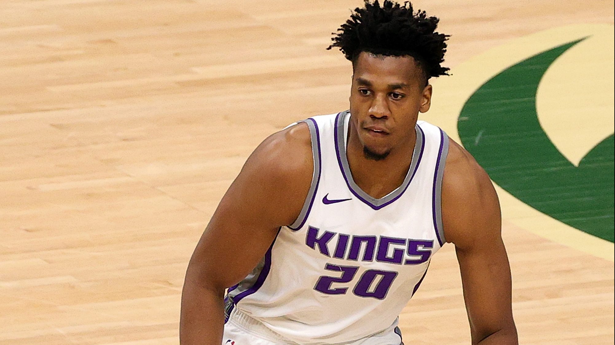 Hassan Whiteside Signs With Kings
