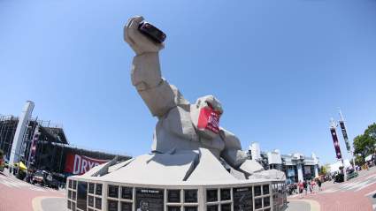 Speedway Motorsports to Acquire Dover Motorsports