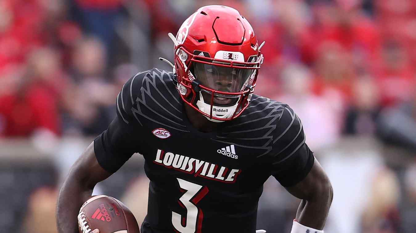 How to Watch Kentucky vs Louisville Football Online 2021