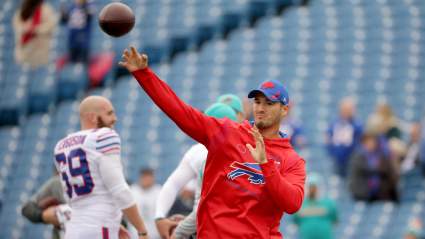 Bidding War for Bills QB Heats Up Before Trade Deadline: Report