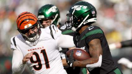 Elijah Moore Looks at Crazy Jets QB Carousel as a Positive