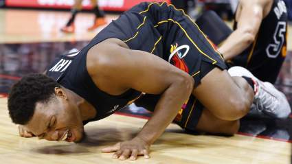 Heat Star Kyle Lowry Exits Game With Nasty Ankle Injury [VIDEO]
