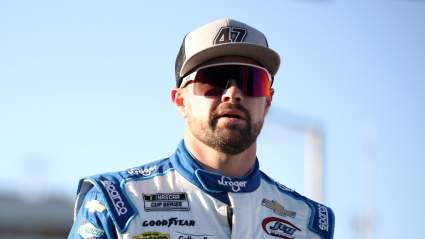 Ricky Stenhouse Jr. Lands New Spotter for 2022 Season