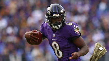 Teammates Heap Praise on ‘Fighter’ Lamar Jackson After Another Comeback Win