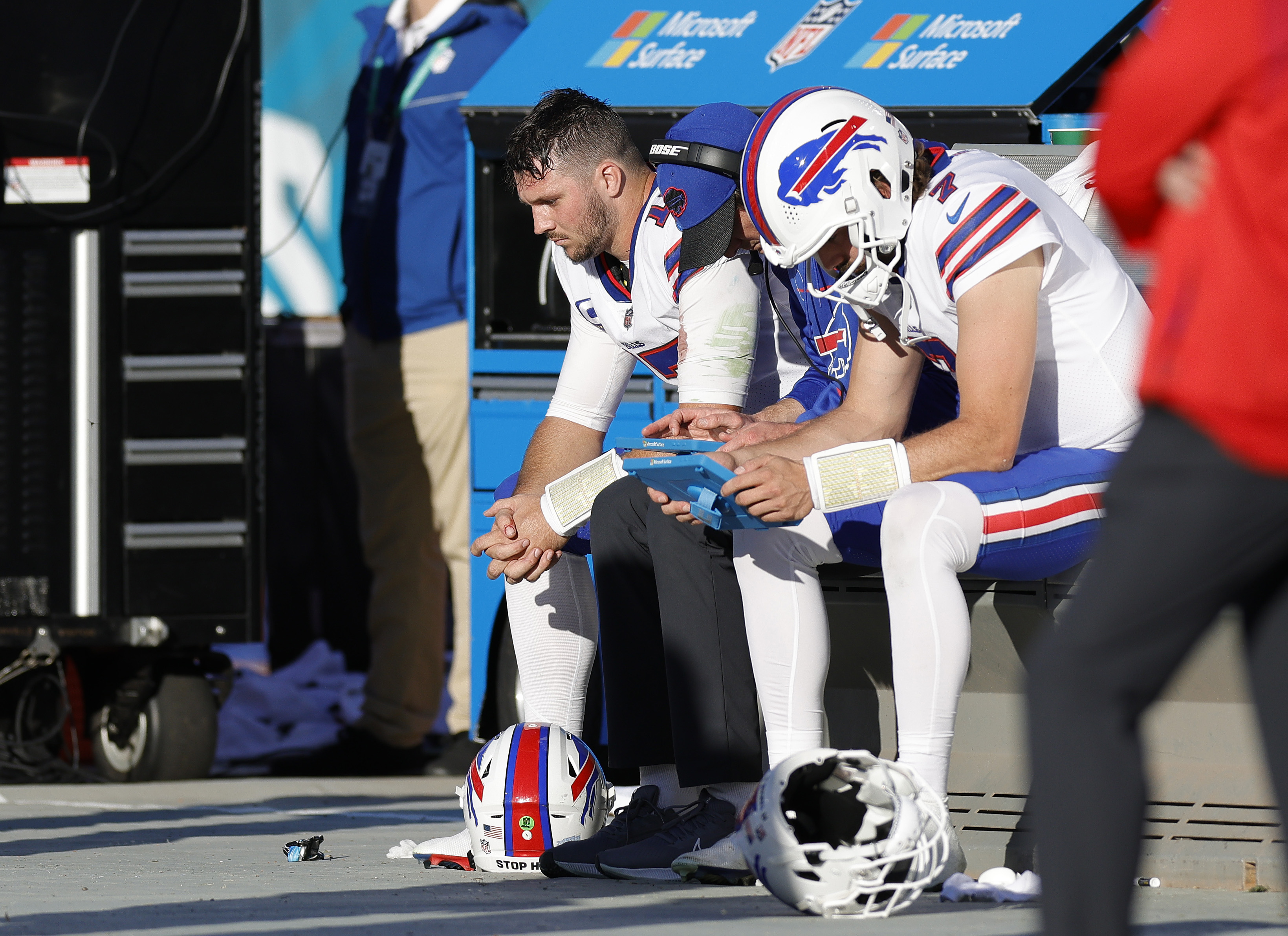 Bills Twitter Angry Josh Allen Stayed In Game Vs. Jets