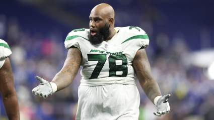 NFL Veteran Laughs About Jets QB Situation, Unusual Circumstance
