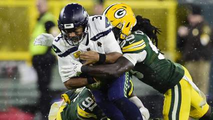 Russell Wilson Reacts to Seahawks’ Offensive Struggles