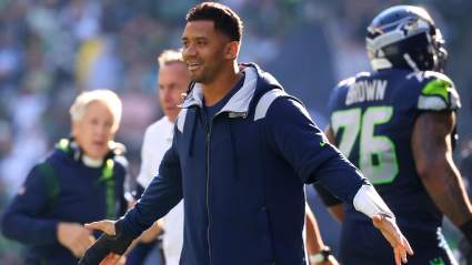 Russell Wilson Urging Seahawks to Sign 3-Time Pro Bowler: Report