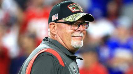 Bucs’ Bruce Arians Makes Humorous Statement After His Achilles Injury