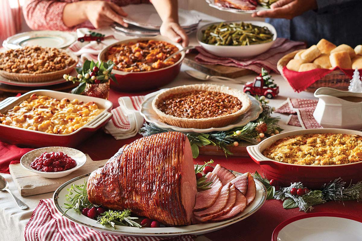 Cracker Barrel Christmas Eve and Day 2021 Hours and Specials