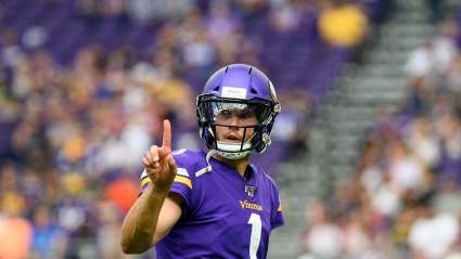 Ex-Raiders Quarterback Signs to Vikings’ Active Roster