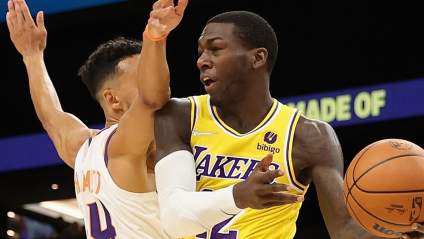 Lakers Say Guard Unlikely to Return This Year From Injury