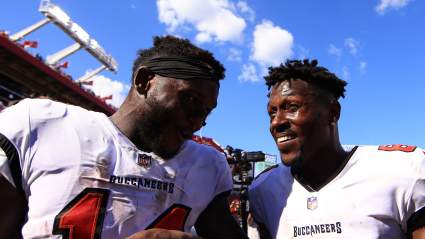 Buccaneers Could Lose Star Receiver to Patriots in 2022, Says Analyst