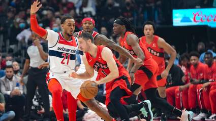 All-Star Guard & Defensive Specialist Named Buyout Candidates for Lakers