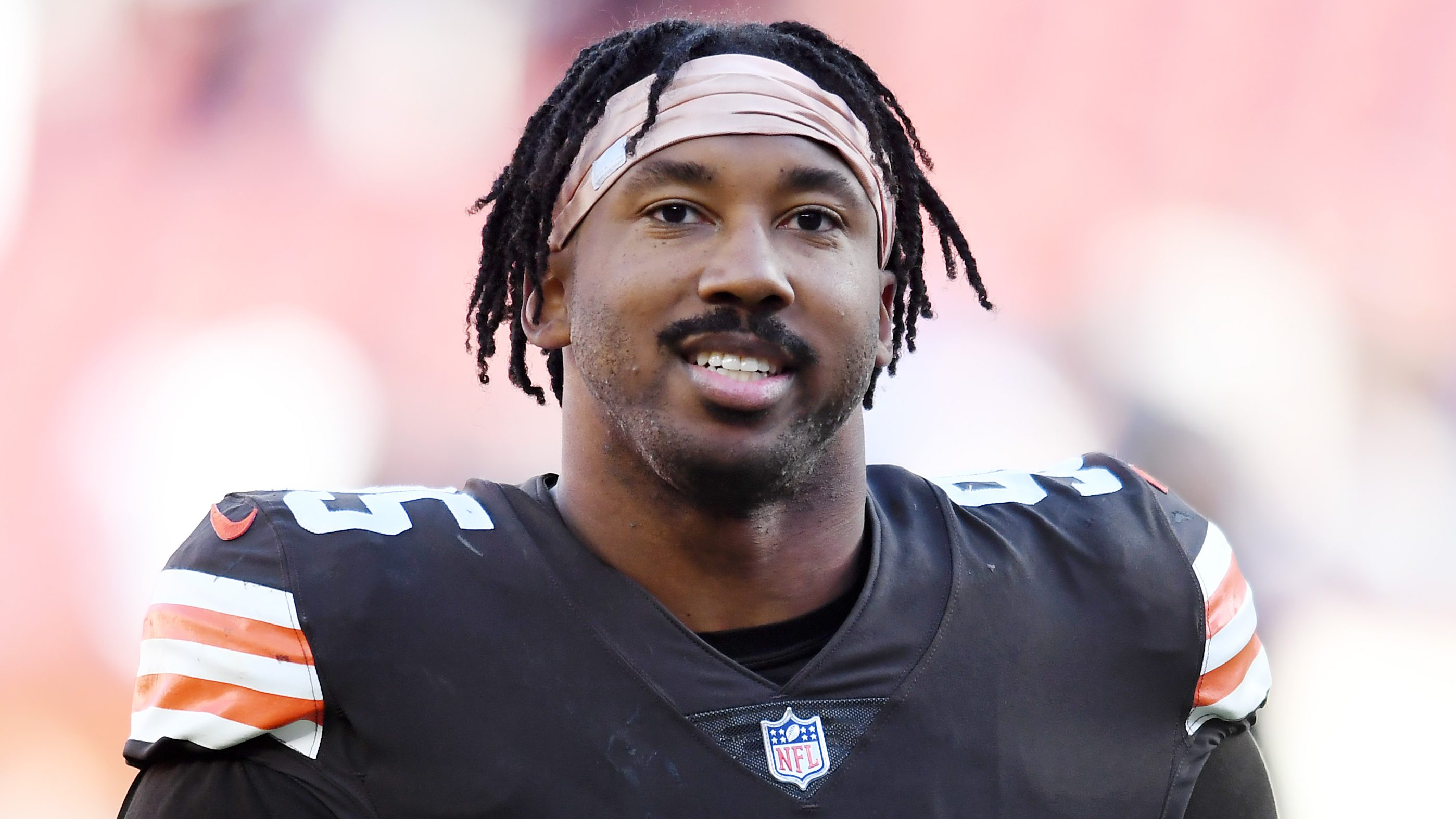 Browns Star Myles Garrett Sends Strong Message On QB Baker Mayfield