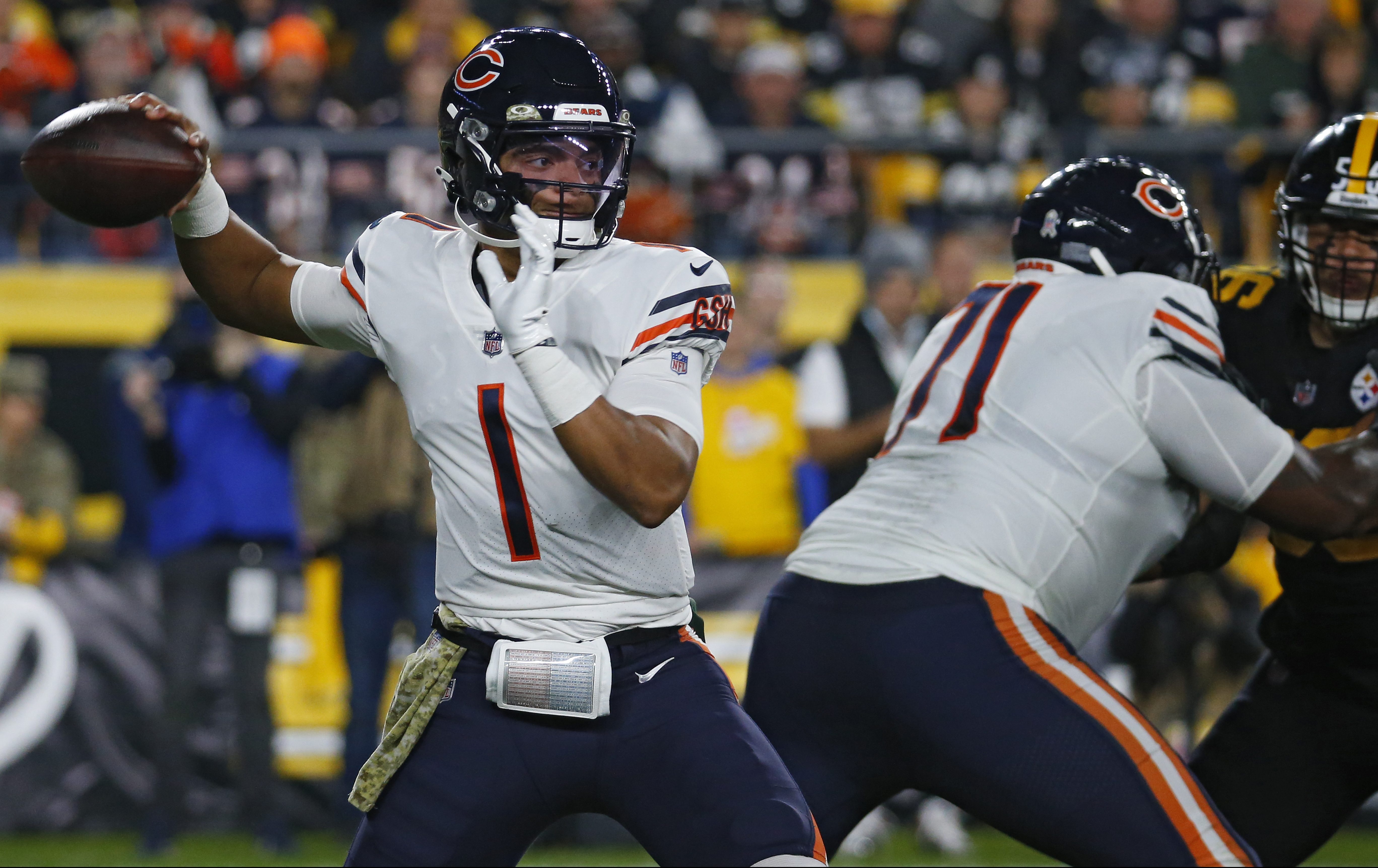 Would Bears' Matt Nagy really start Nick Foles over Justin Fields vs. Lions  in Week 4?