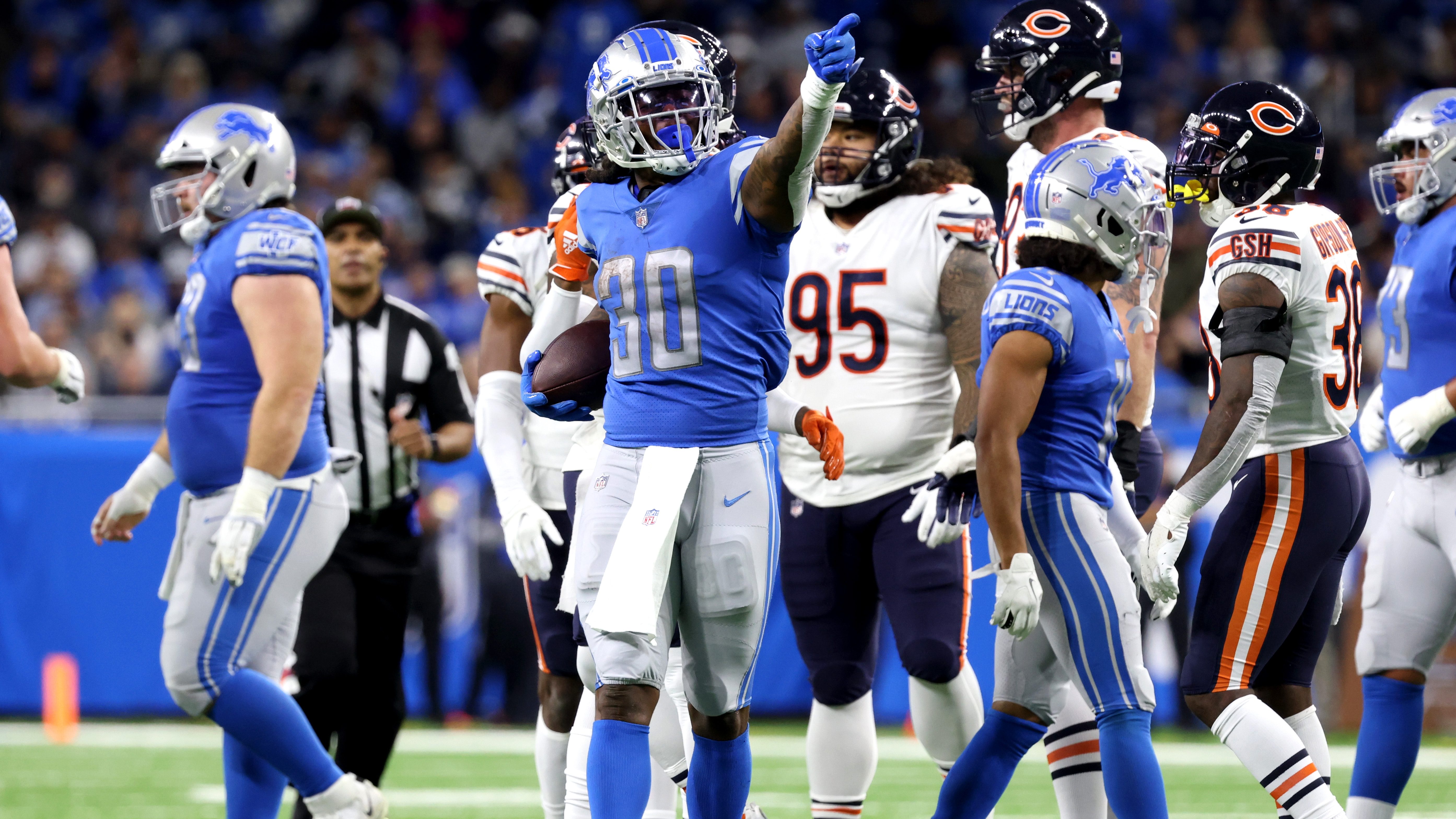 Indianapolis Colts Linebacker Zaire Franklin looks on in game action  News Photo - Getty Images