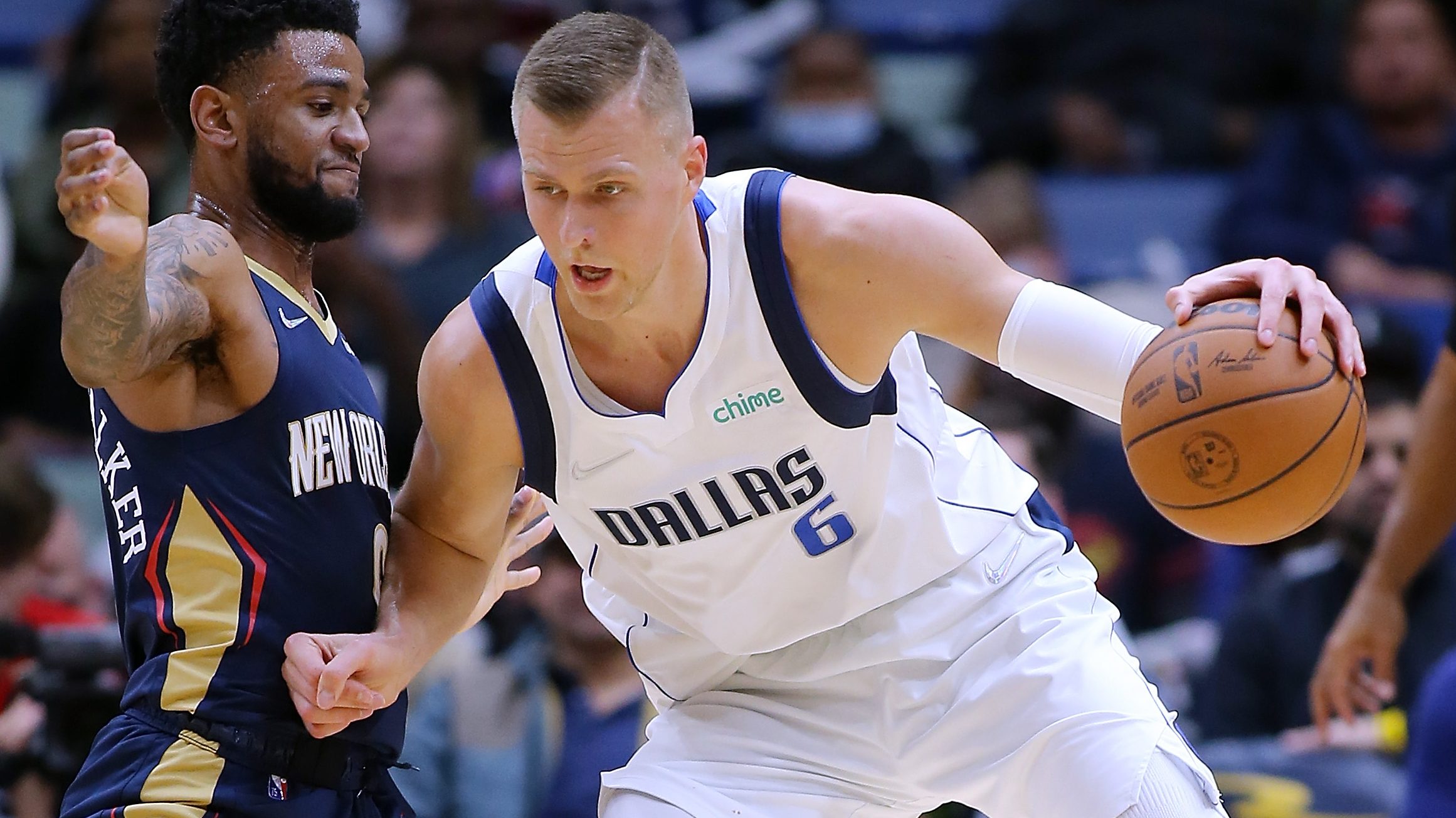 Mavericks Get Sigh Of Relief On Kristaps Porzingis Knee Injury