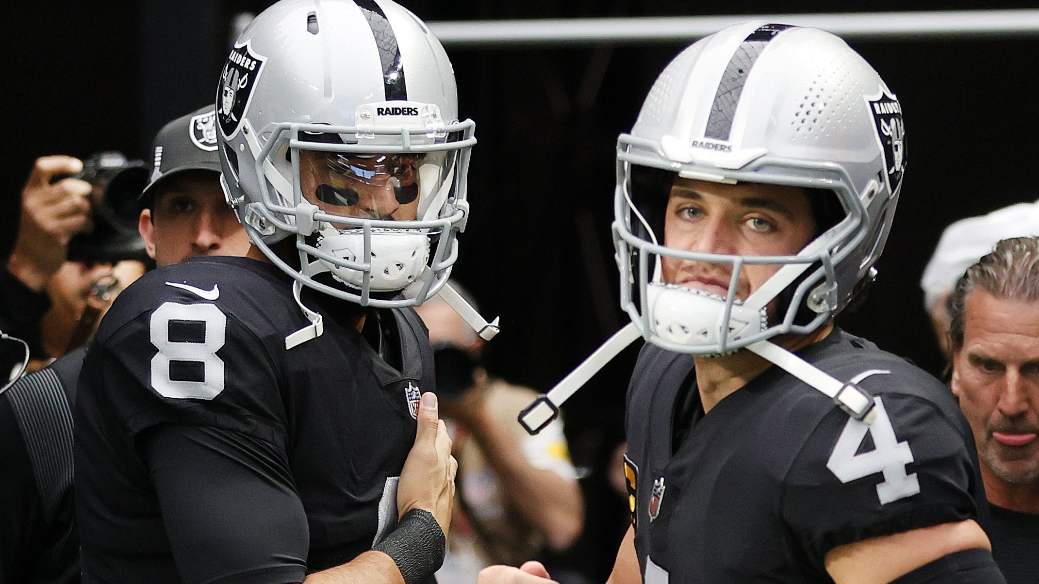 Raiders vs. Browns Prediction, Pick: Will Derek Carr be able to rebound  against Baker Mayfield ?