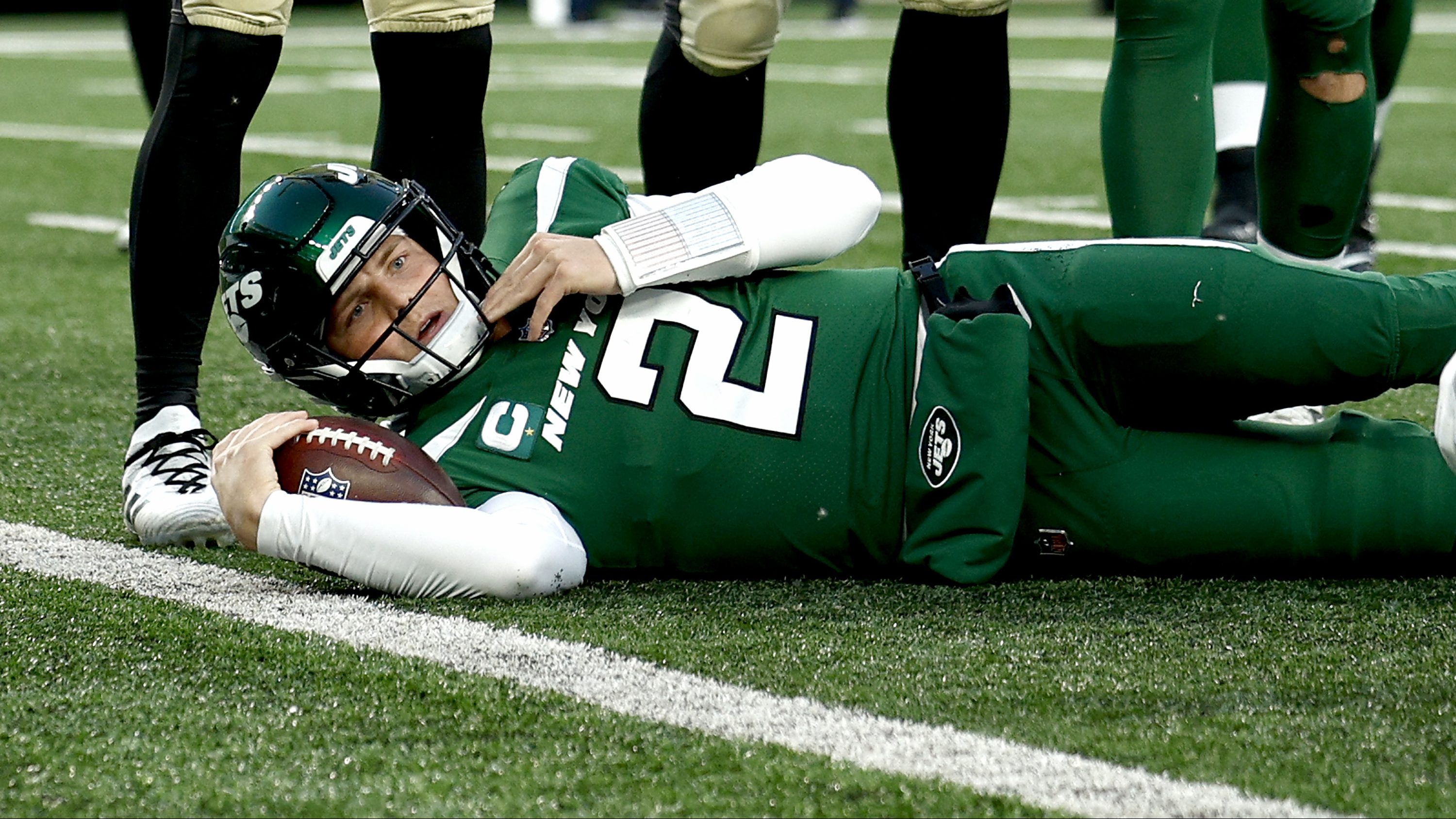 NY Jets need to make a QB change after Zach Wilson disaster-class