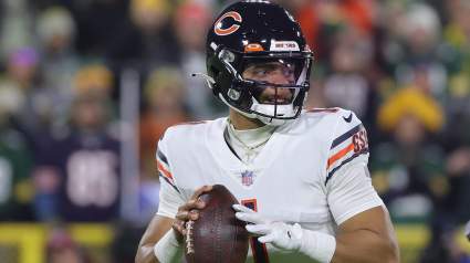 Aaron Rodgers Has Words of Wisdom for Bears Rookie QB Justin Fields
