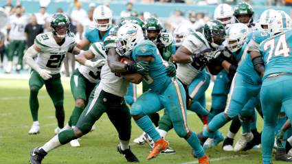 Jets Standout Loses $5 Million to Pro Bowl Snub