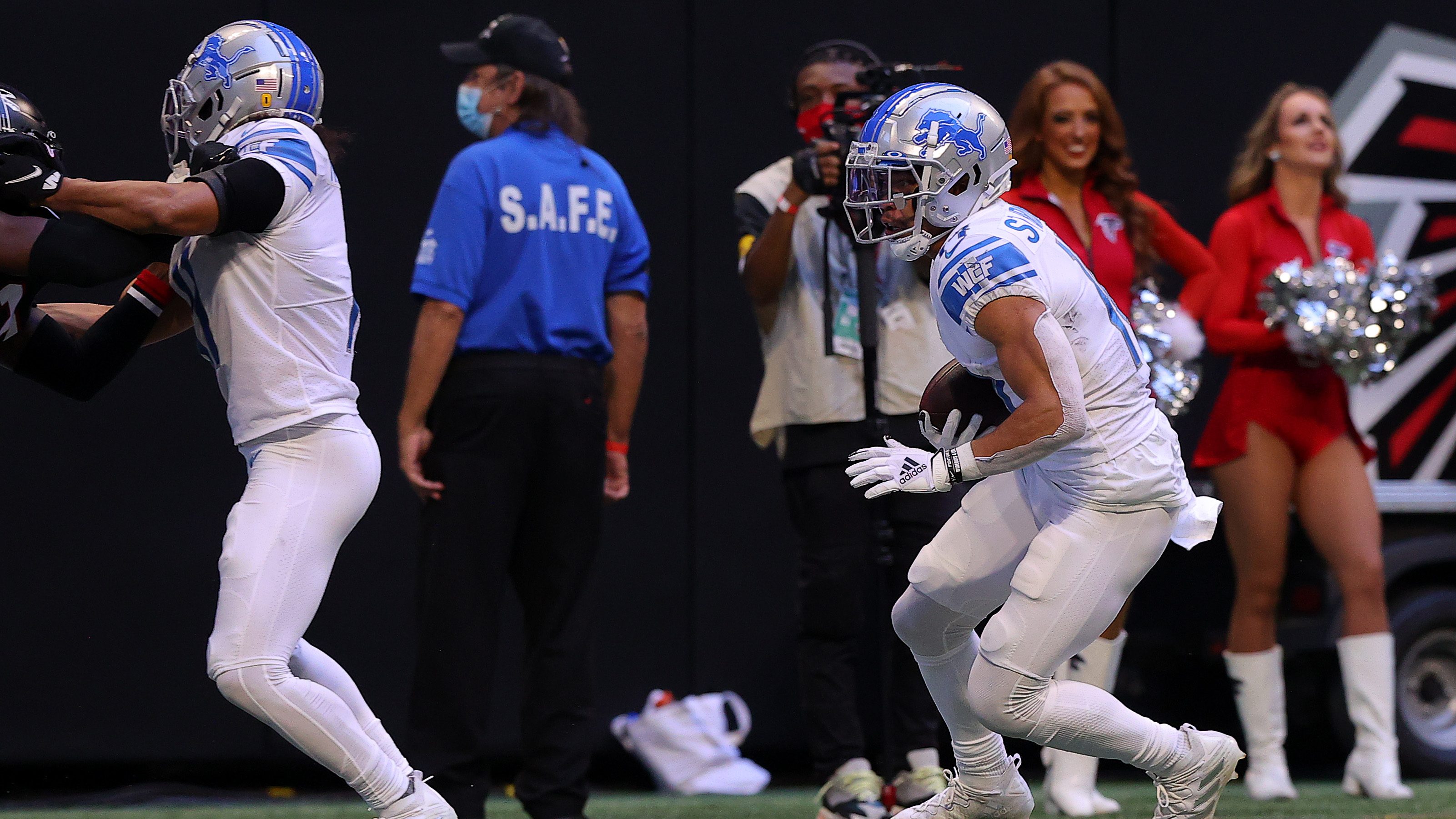 Detroit Lions WR Amon-Ra St. Brown talks social media hype and his