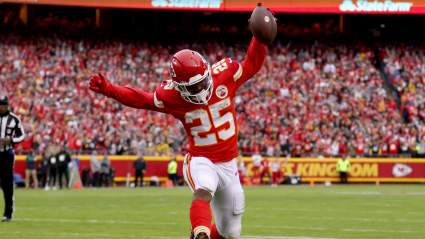 Chiefs Provide Update on Clyde Edwards-Helaire’s Collarbone Injury