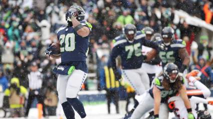 Rashaad Penny Justifies Chris Carson’s Offseason Praise