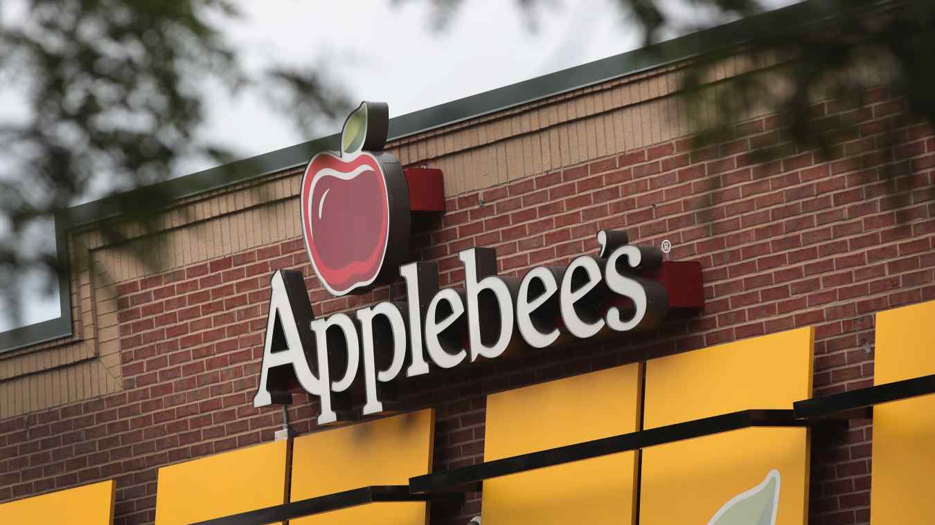 Applebees' Christmas Day & Eve 2021 Near Me Is It Open?