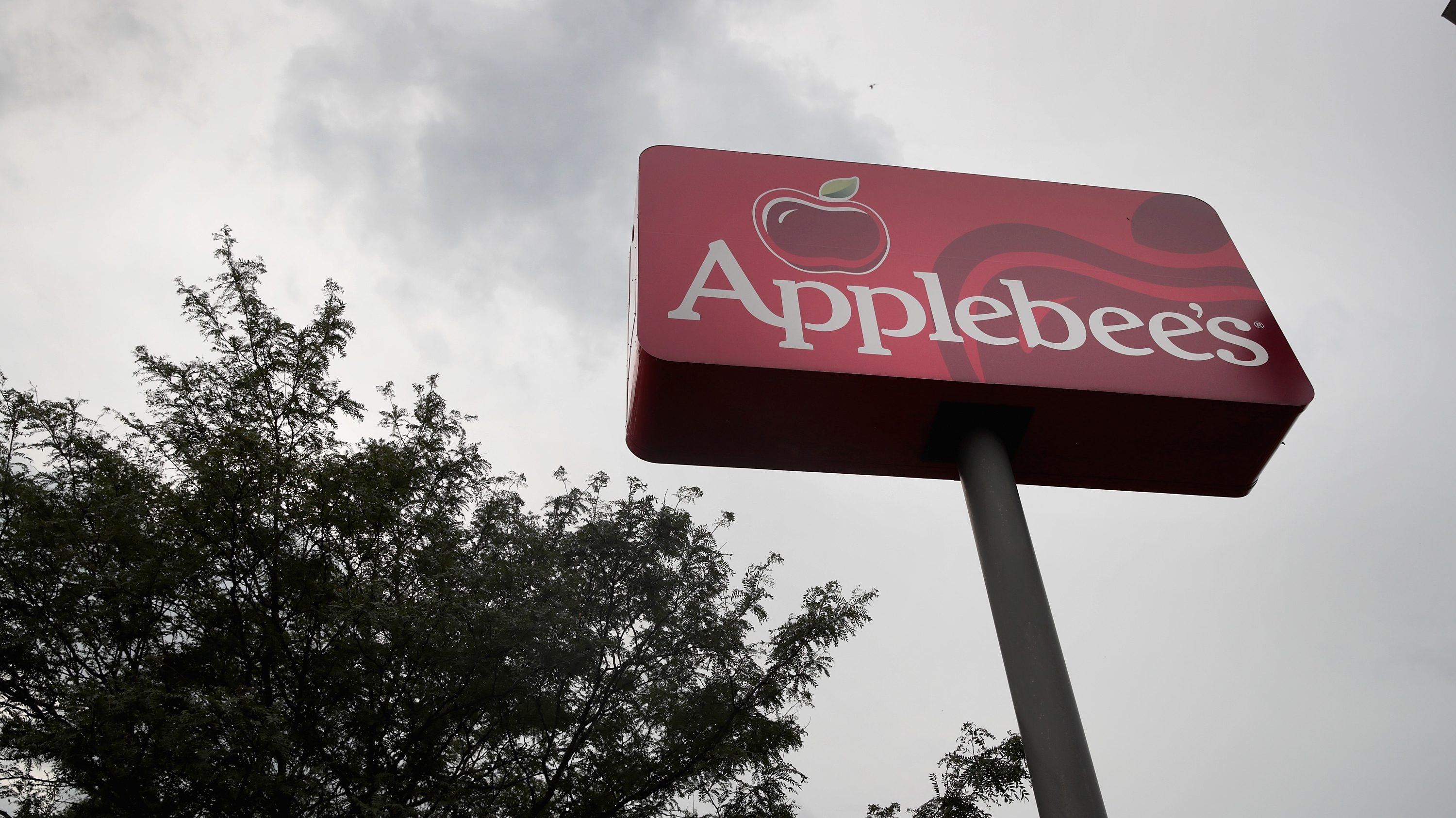 Is Applebees Open On Christmas Day 2022 Is Applebee's Open On New Year's Eve & Day 2021-2022? | Heavy.com