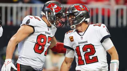 Tom Brady Sends Heartfelt Message to Rob Gronkowski, Buccaneers