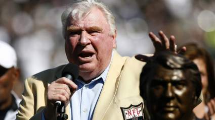 Tom Brady, Bucs Pay Heartfelt Tributes to John Madden