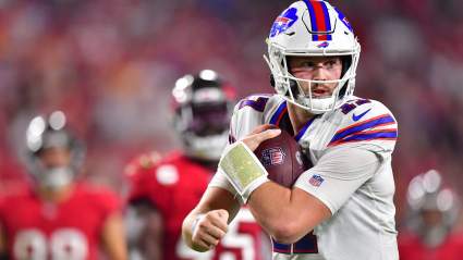 Bucs HC Bruce Arians Questions Bills’ Risky Strategy on Josh Allen