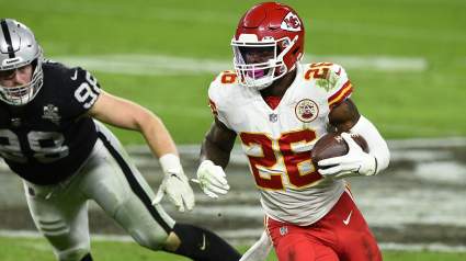 2 Ex-Chiefs Sign Last-Chance Opportunities With Super Bowl Contenders