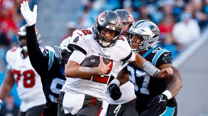 Bucs’ Tom Brady Hilariously Shares Reaction to Latest Running Play