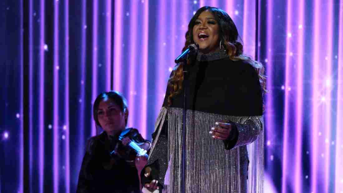 'The Voice' Wendy Moten Performs on 'The Kelly Clarkson Show'