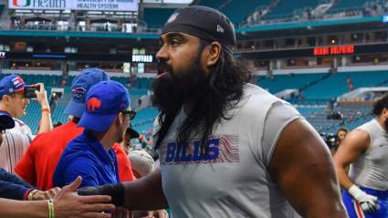 Bills Star Defensive Tackle Stuns Fans With New Look at Practice
