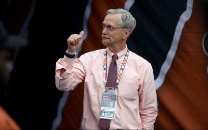 Bears May Steal Rival’s Top Choice for GM: Report