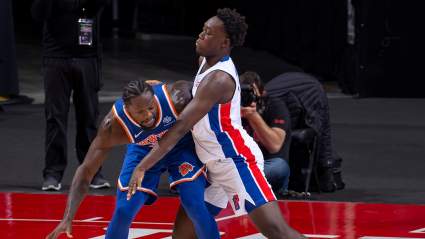 Lakers Re-Sign Former 1st Round Pick, Waive Center