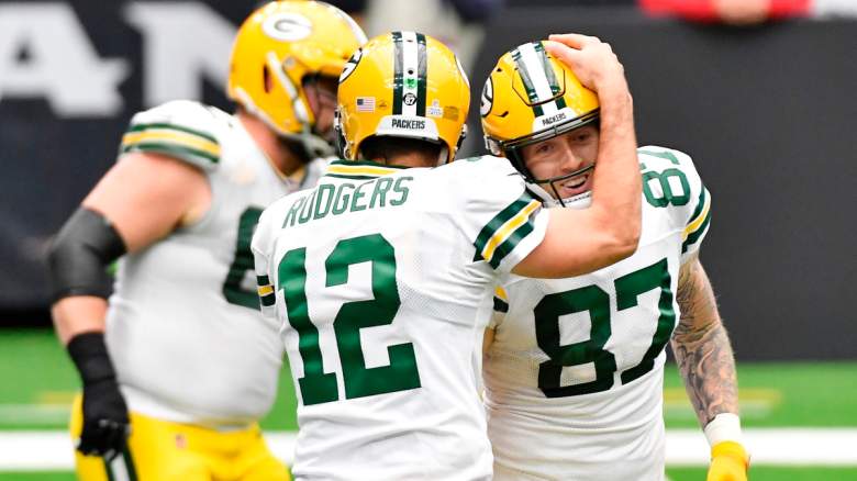 Jace Sternberger celebrates with Aaron Rodgers