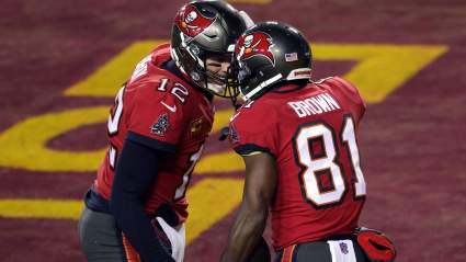 Tom Brady Reacts to Buccaneers Releasing Antonio Brown