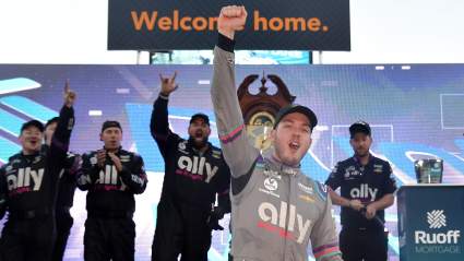 Alex Bowman, Hendrick Motorsports Add New Sponsor