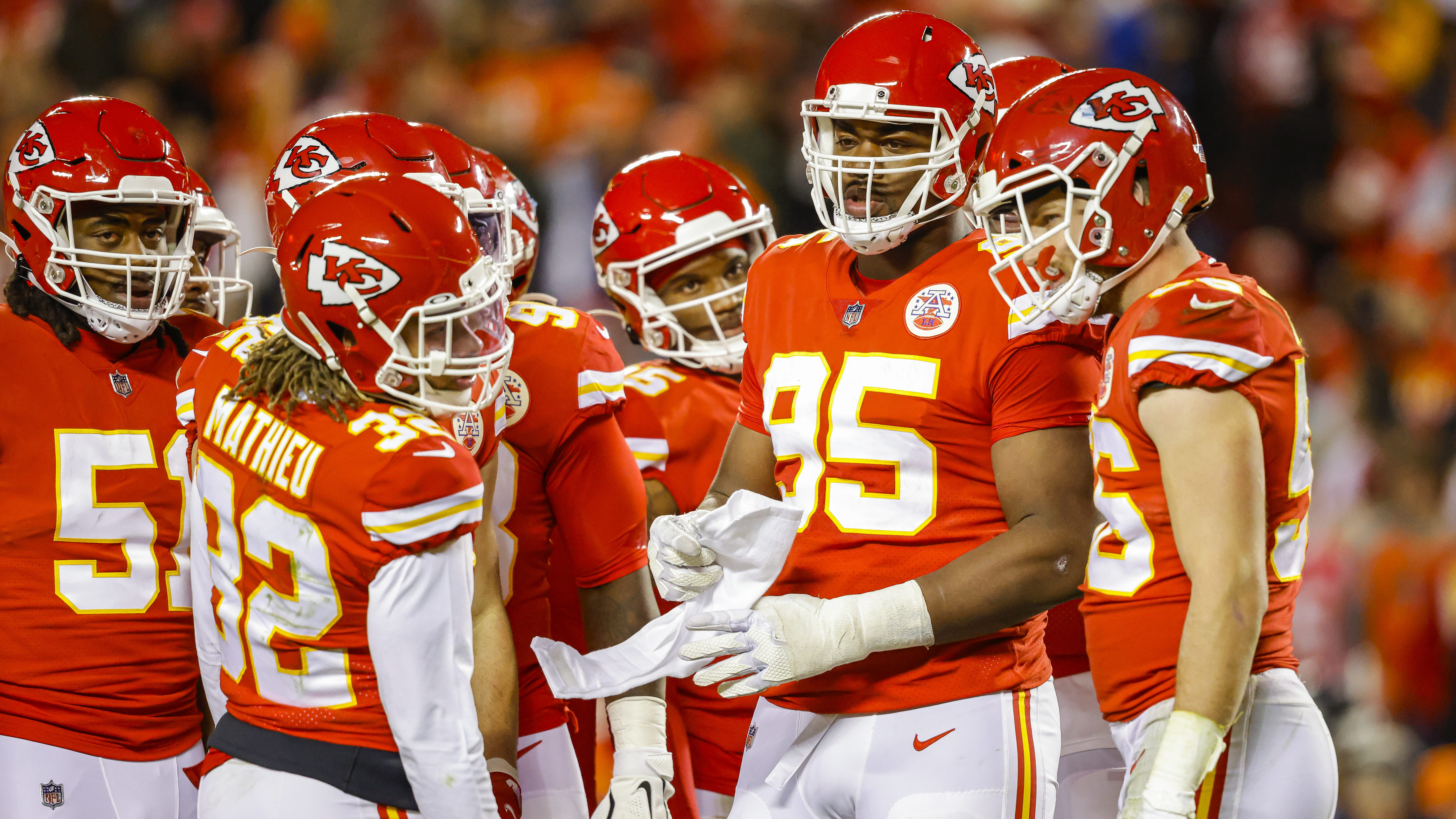 Chiefs return Joshua Kaindoh from injured reserve; sign seven for 2022 -  Arrowhead Pride