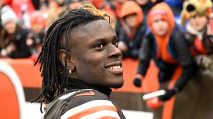 David Njoku’s Agent Hints at Future With Browns