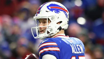 Bills QB Josh Allen Reveals Concerning Ailment Before Playoff Game