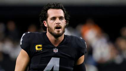 Raiders QB Derek Carr Reveals New Haircut